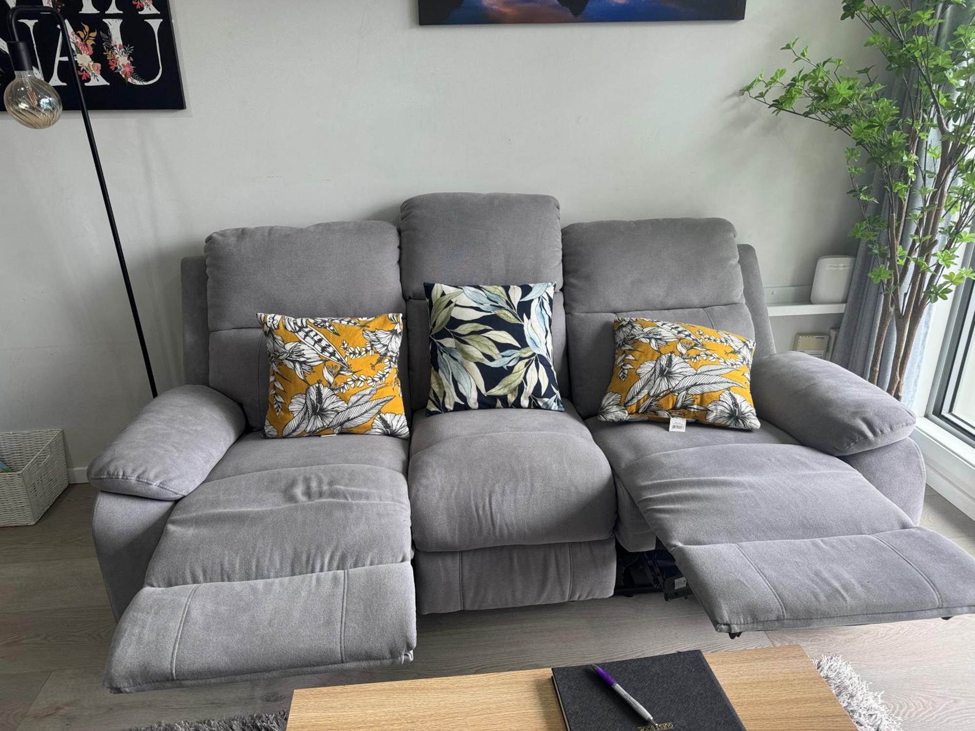 Immaculate 3 Bd 2 Bth Apartment -Free Carpark & Pool Auckland Exterior photo